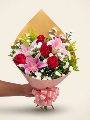 Buquê Clássico com Lírios, Rosas Vermelhas e Flores Brancas