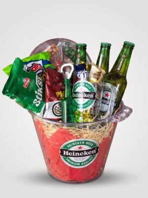 Balde de Gelo Heineken com 3 Long Necks, Caneca de Vidro e Aperitivos