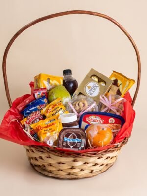 Kit Cesta Café da Manhã para Presente com Frutas Frescas e Chocolates