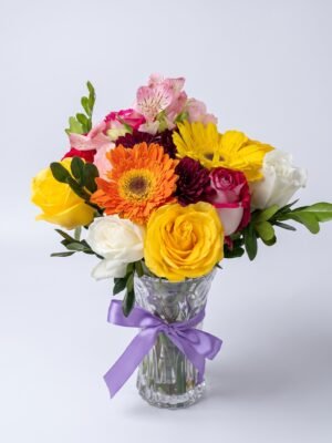 Arranjo de Flores Mistas "Raio de Sol" em Vaso de Vidro
